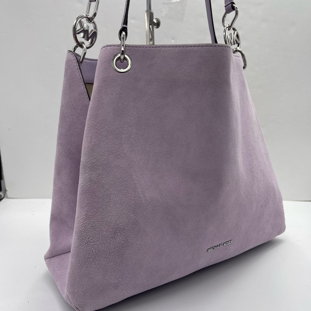 MICHAEL KORS Christina Lg Suede Triple Gusset Shoulder Tote Bag
Light Quartz
NWT - Picture 1 of 16
